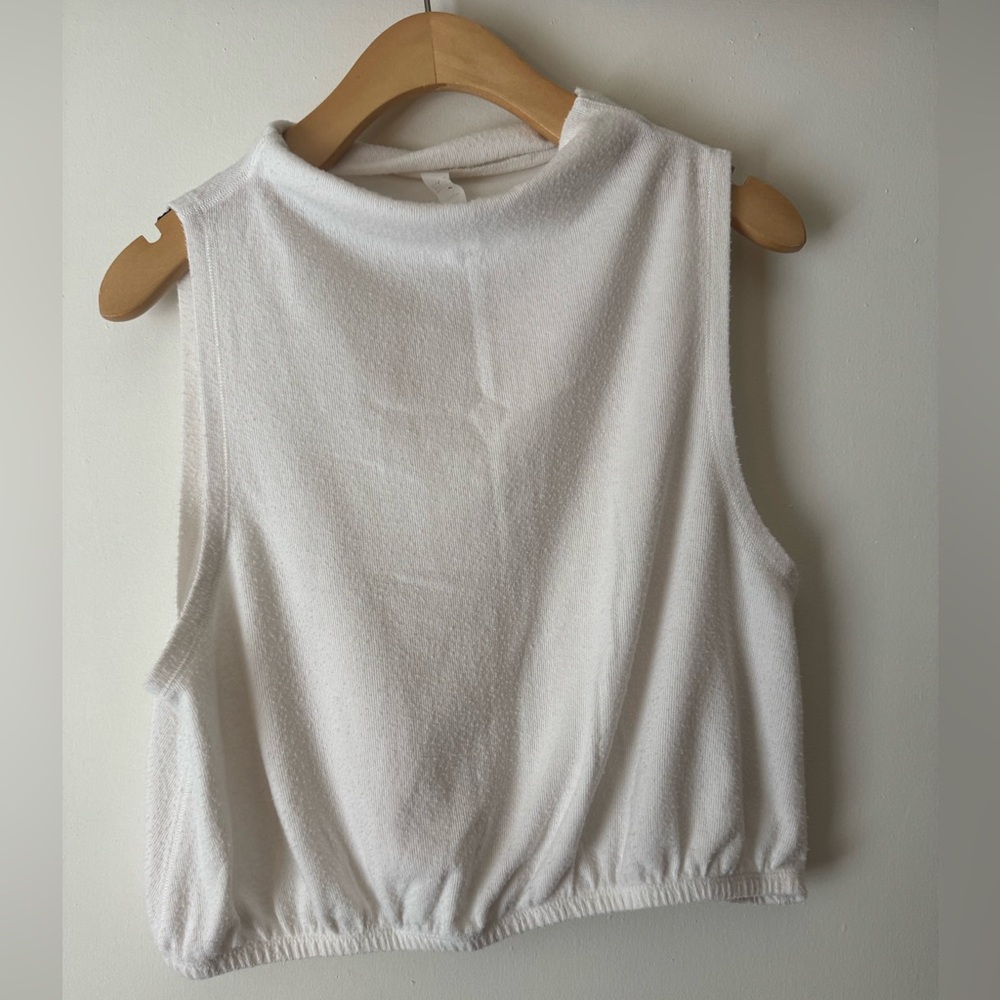 ALO White Sleeveless Women's Mockneck Tank Top